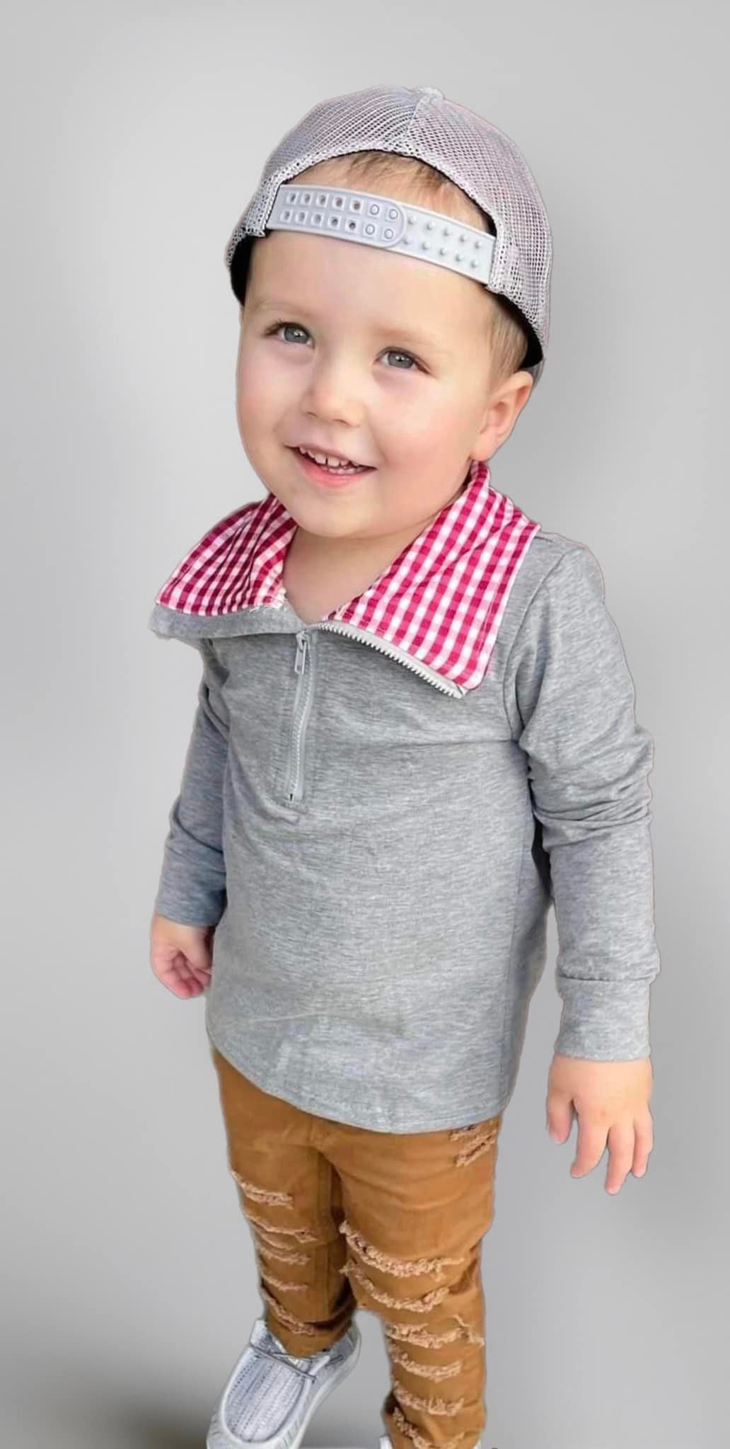 ᴡᴇᴇᴋʟʏ ᴘʀᴇ ᴏʀᴅᴇʀ Pullover- Grey with Red Plaid Quarter Zip