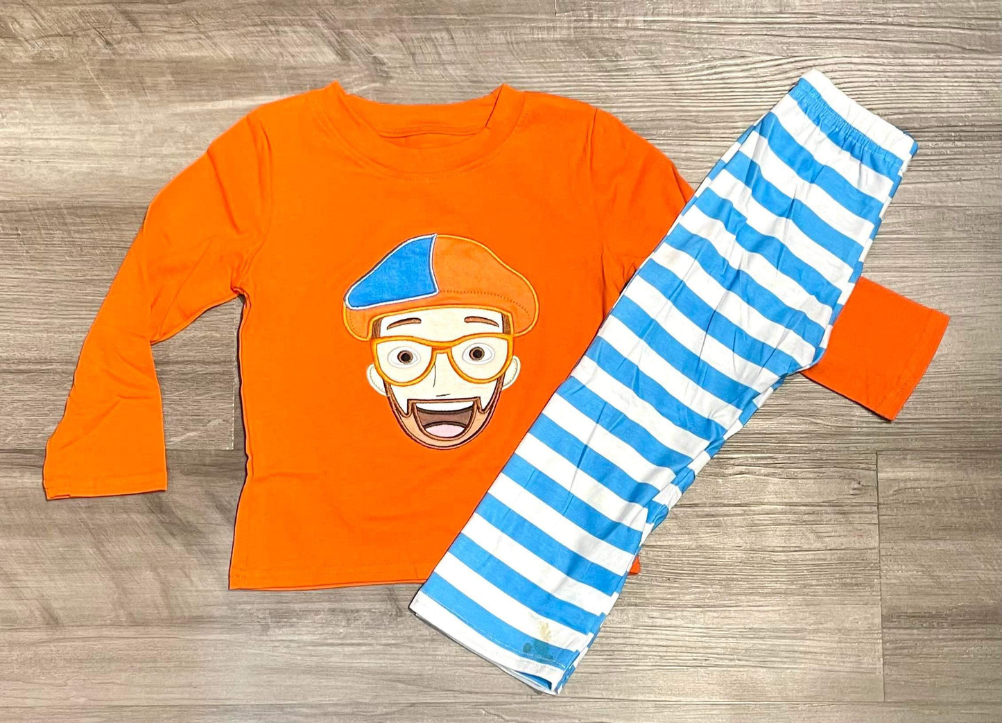 6-7 Embroidered Orange Glasses Guy Set *CLOSEOUT SALE*