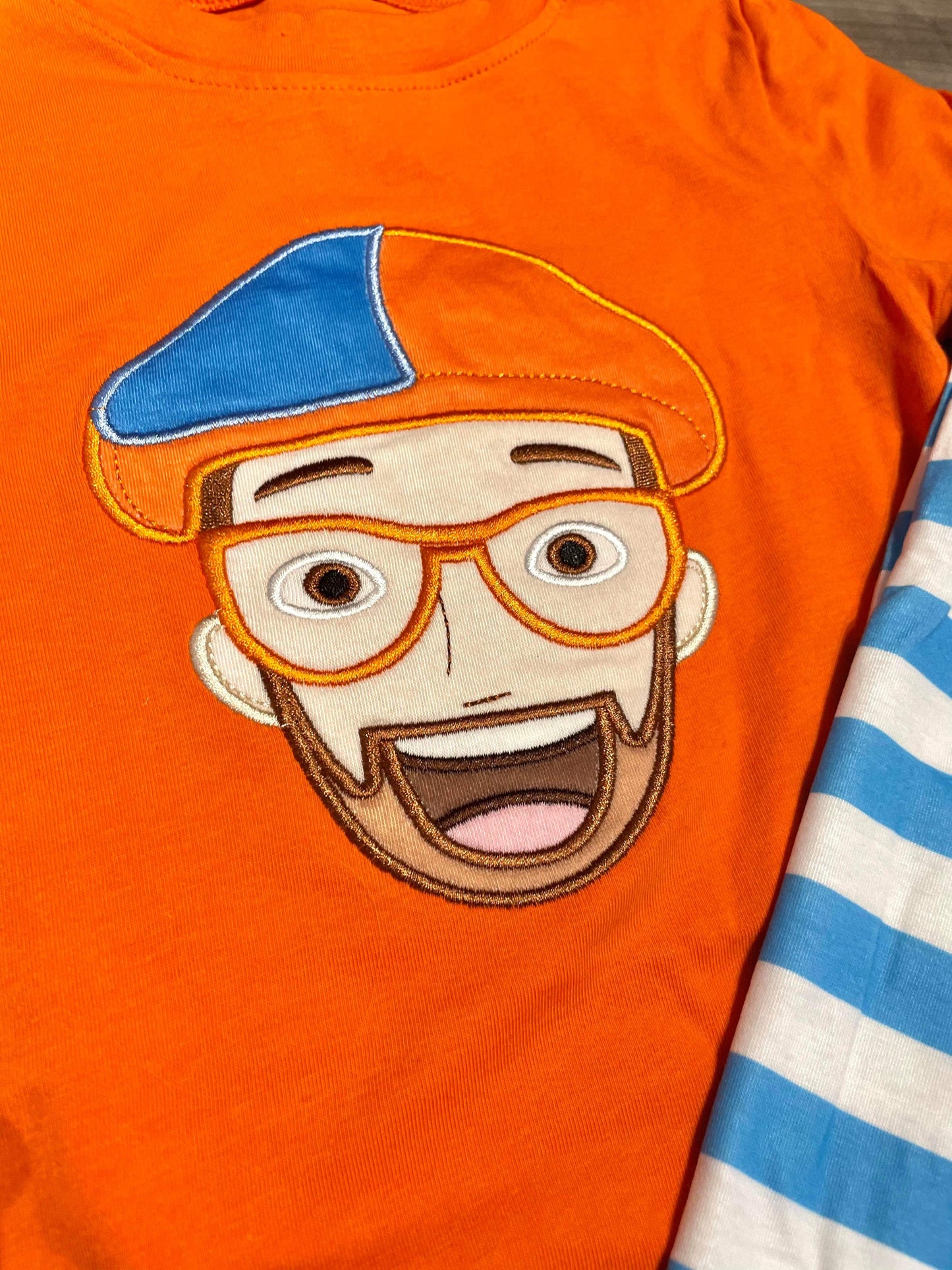 6-7 Embroidered Orange Glasses Guy Set *CLOSEOUT SALE*