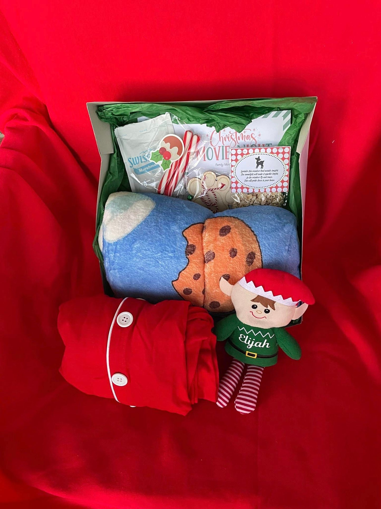 Deluxe Christmas Eve Box (30x40" Blanket/Personalized Gingerbread Plush/Pajamas/Reindeer Food/Cocoa/Popcorn/Sticker Sheet/Soft Peppermint Sticks)