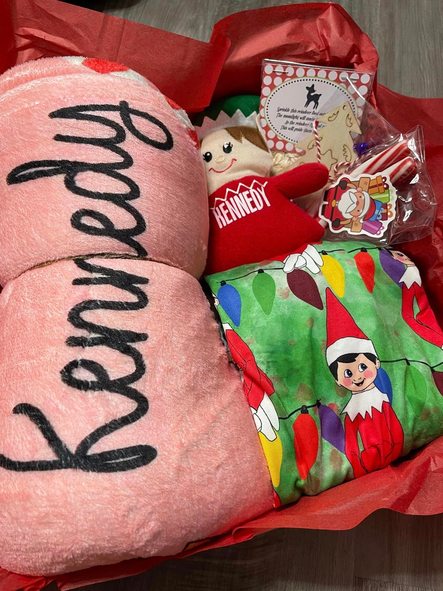 Deluxe Christmas Eve Box (30x40" Blanket/Personalized Gingerbread Plush/Pajamas/Reindeer Food/Cocoa/Popcorn/Sticker Sheet/Soft Peppermint Sticks)