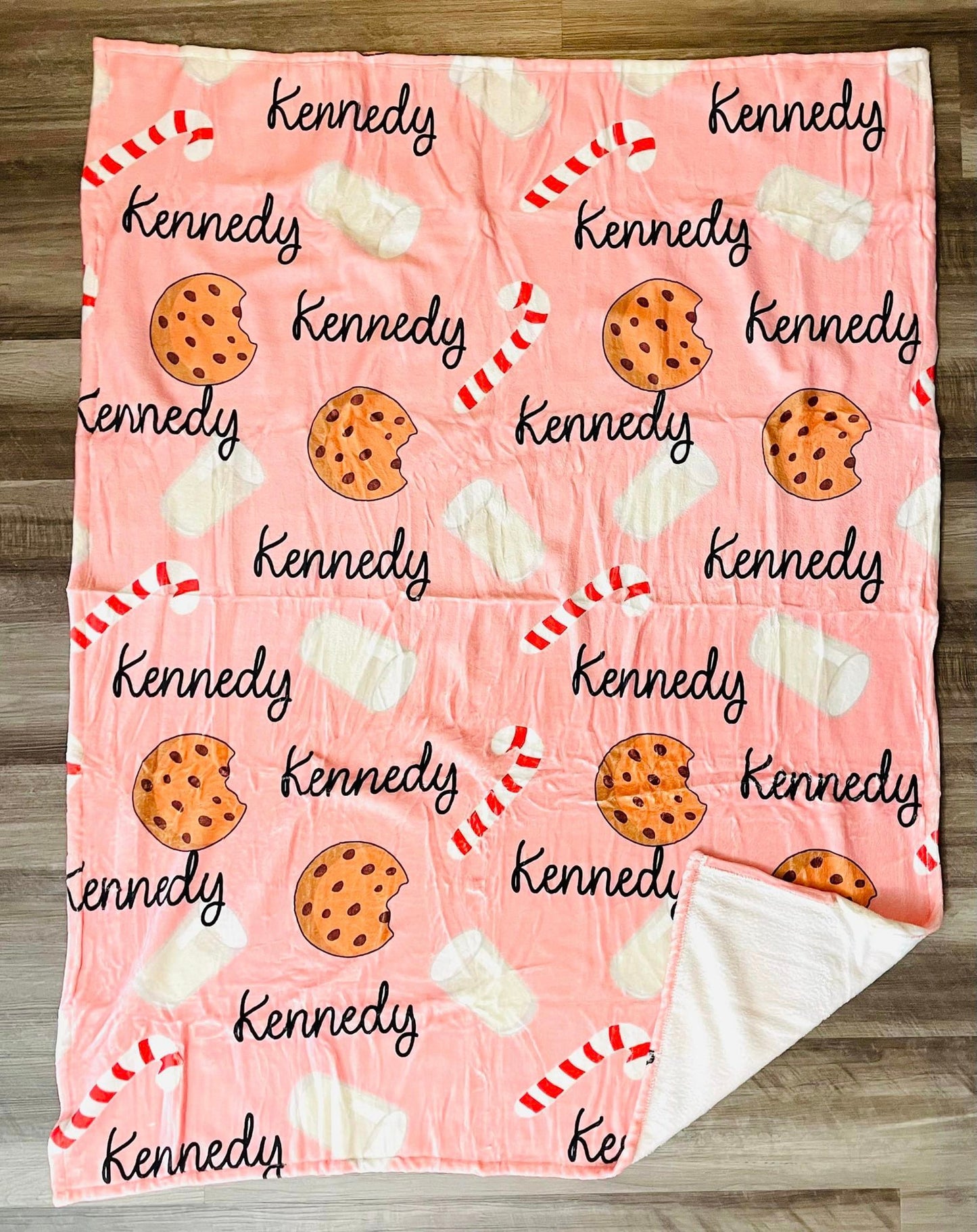 Deluxe Christmas Eve Box (30x40" Blanket/Personalized Gingerbread Plush/Pajamas/Reindeer Food/Cocoa/Popcorn/Sticker Sheet/Soft Peppermint Sticks)