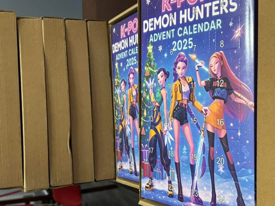 KPop Flat Acrylic Charm/Ornament Advent Calendars! Ready to ship!