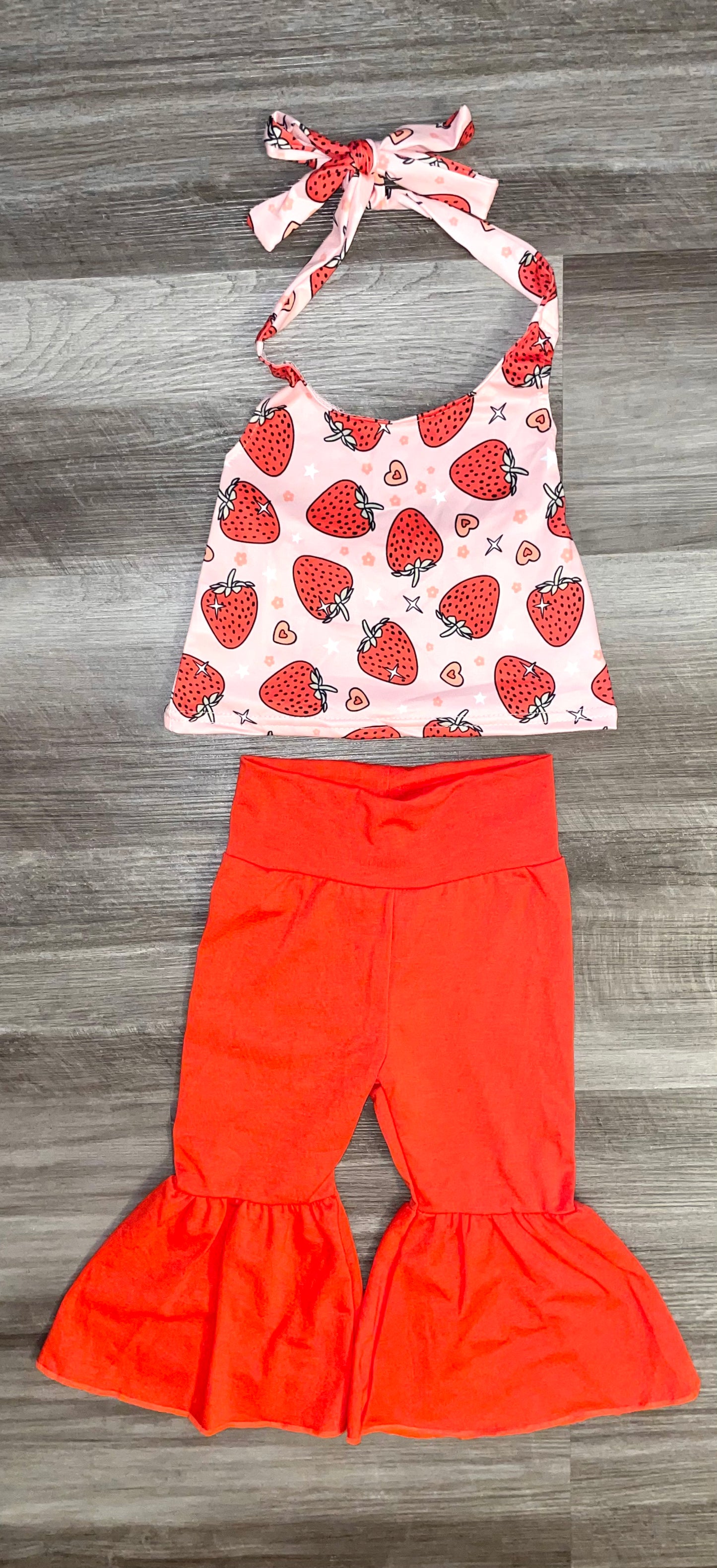 12-18 2T  ʀᴇᴀᴅʏ ᴛᴏ ꜱʜɪᴘ! Strawberries and Hearts Crop Halter and Bells