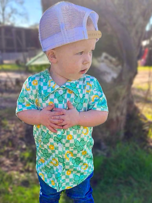 ᴡᴇᴇᴋʟʏ ᴘʀᴇ ᴏʀᴅᴇʀ St. Patrick's Day Button Up Tee