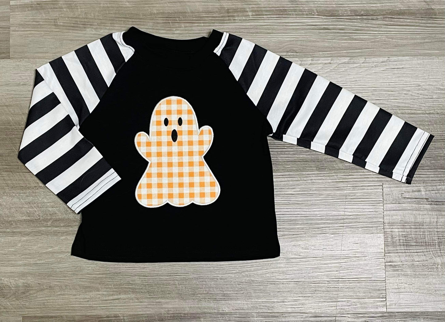 12m 2T 3T 4T  ʀᴇᴀᴅʏ ᴛᴏ ꜱʜɪᴘ! Embroidered Appliqué Ghost Tee