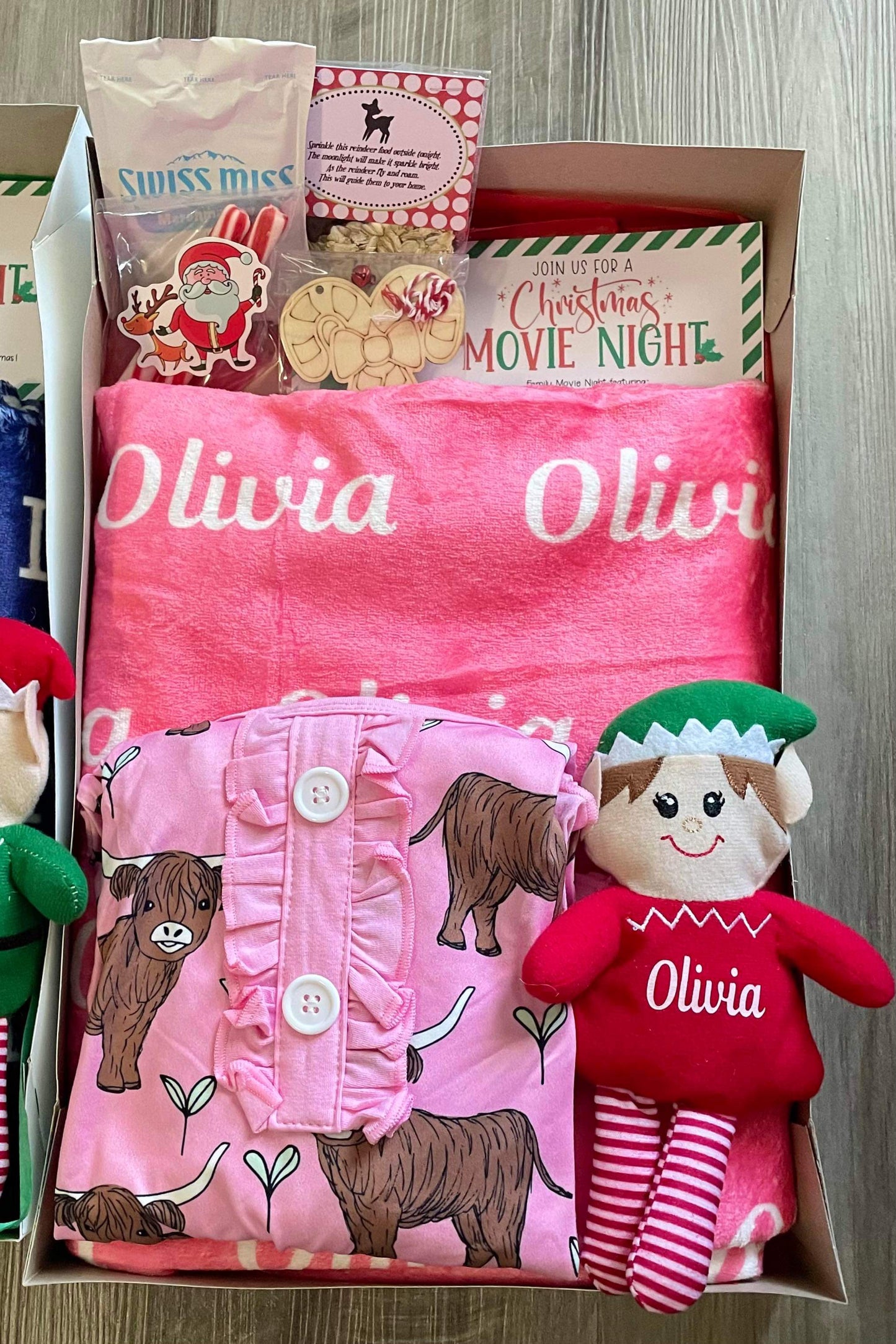 Deluxe Christmas Eve Box (30x40" Blanket/Personalized Gingerbread Plush/Pajamas/Reindeer Food/Cocoa/Popcorn/Sticker Sheet/Soft Peppermint Sticks)