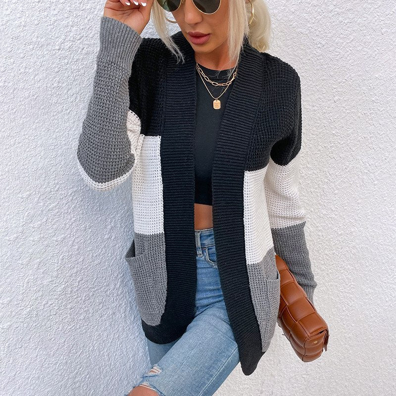 ᴡᴇᴇᴋʟʏ ᴘʀᴇ ᴏʀᴅᴇʀ Women's Cardigan