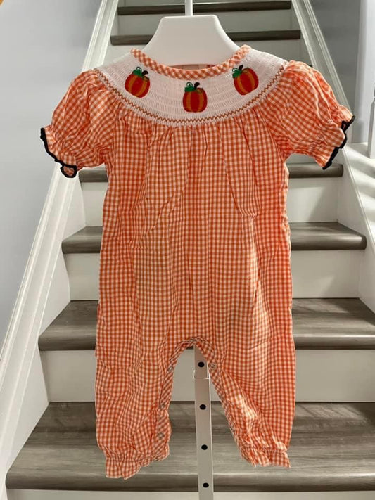 6-12  ʀᴇᴀᴅʏ ᴛᴏ ꜱʜɪᴘ! Smocked Pumpkin Romper